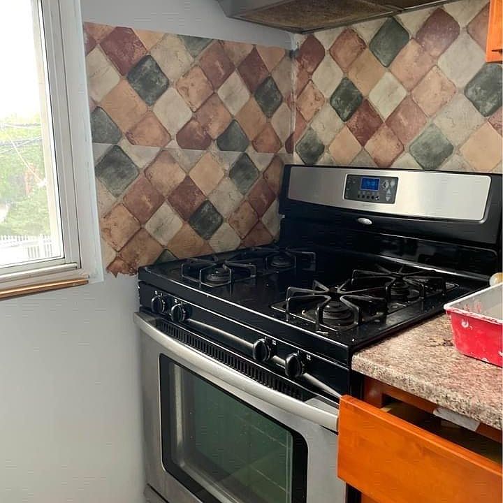 1st image of 24-09 89th St