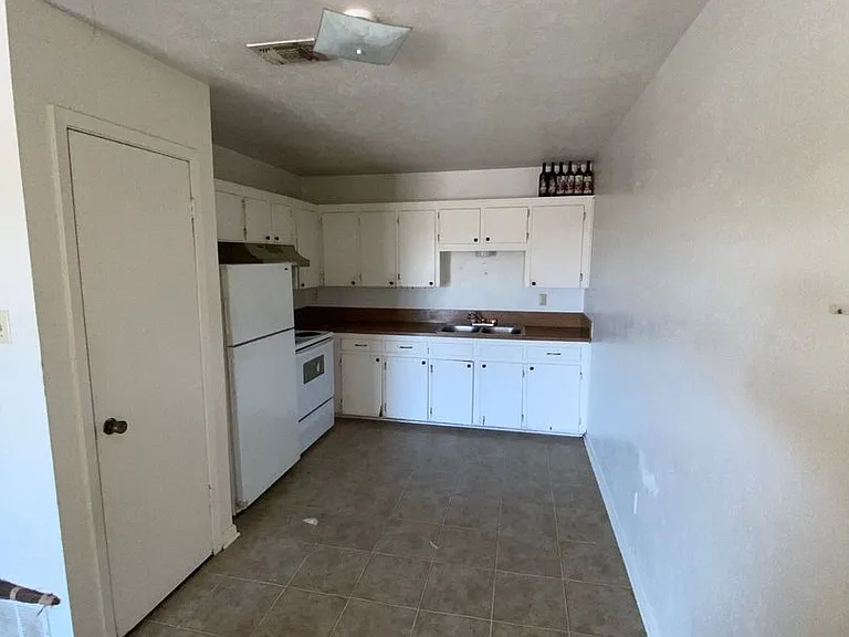 1206 Urbantke Ct #F — Photo 5