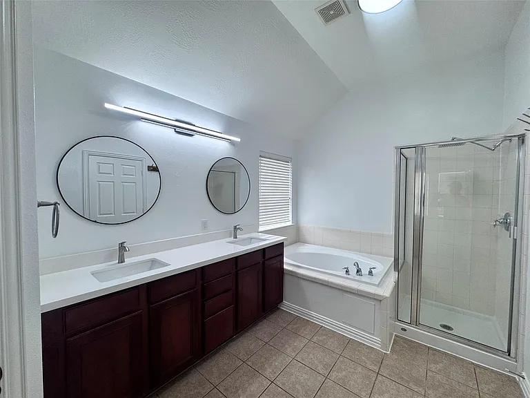7502 Quiet Trace Ln — Photo 15