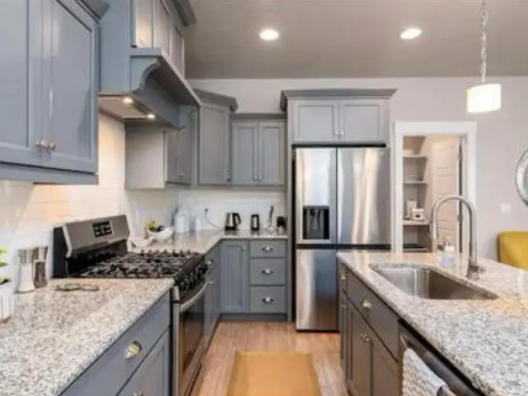 68 E Ranch Dr — Photo 2