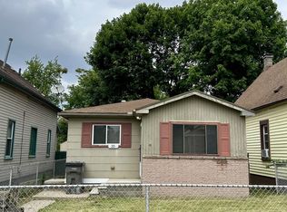 35 E Charlotte Ave, Ecorse, MI 48229