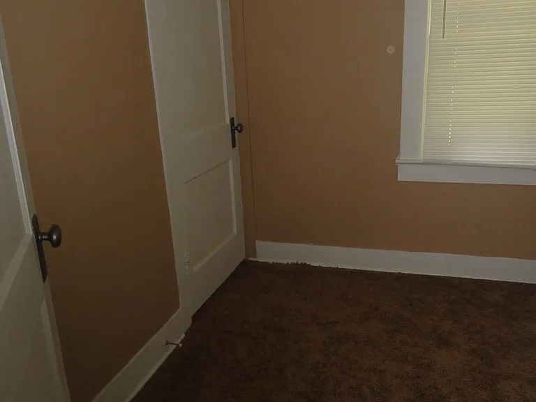 1118 S Pope Ave — Photo 10