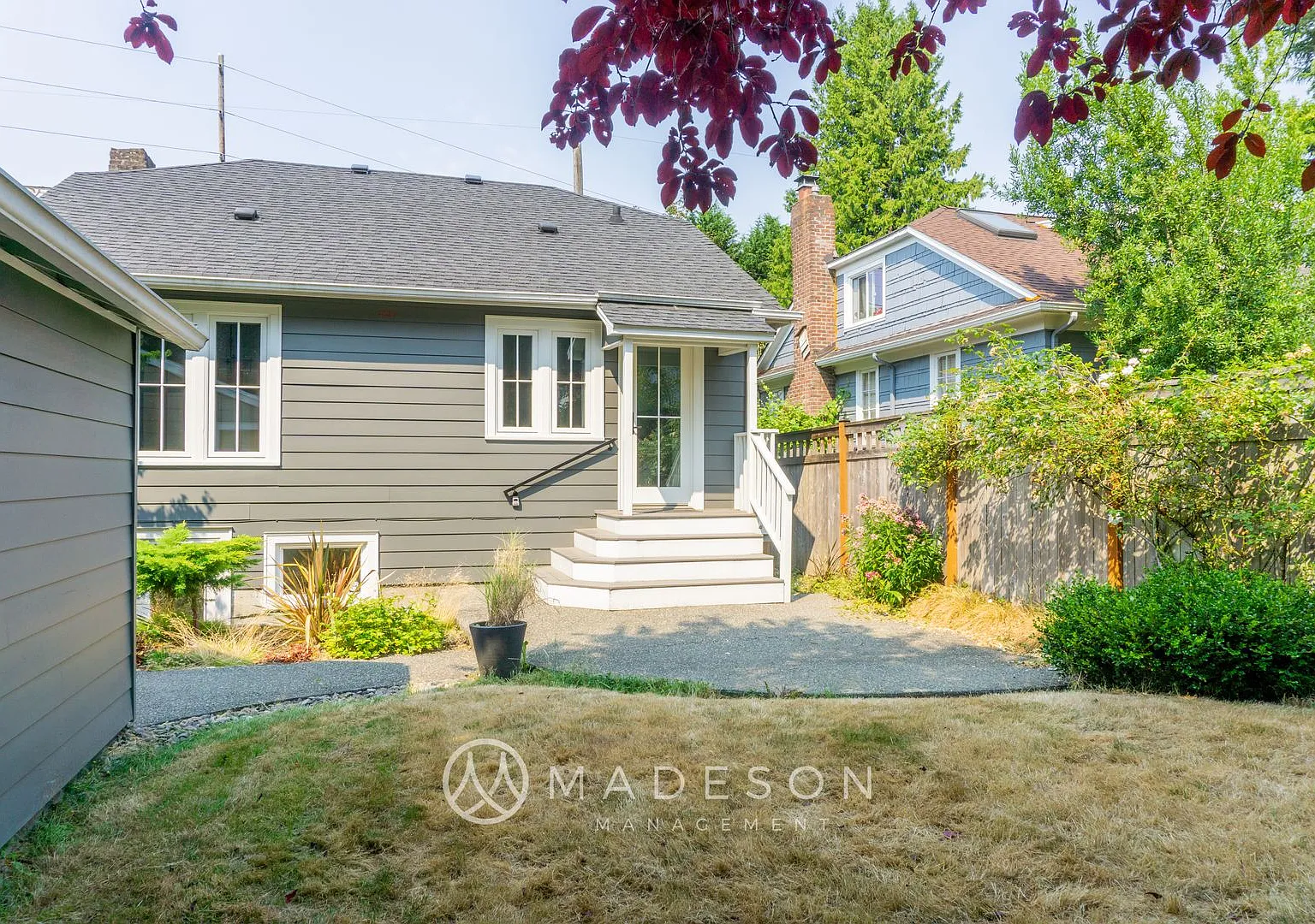 Remodeled 3BR Maple Leaf Home | Primary Suite | Fenced Yard | Garage — Photo 4