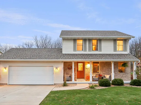 301 Ashberry Ct, Stoughton, WI 53589