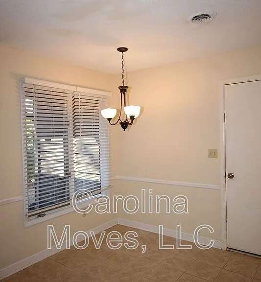 324 Skylark Cir — Photo 7