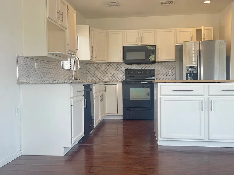 102 Copper St — Photo 6