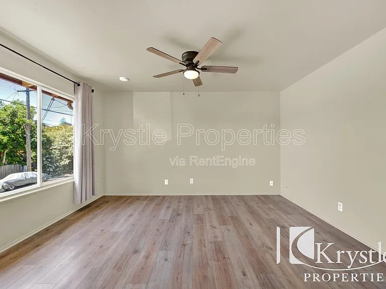 98 Springs Rd — Photo 10