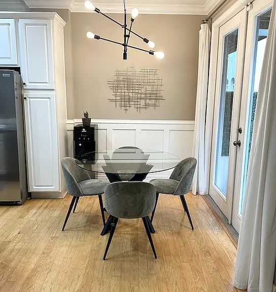 104 S Moody Ave — Photo 6