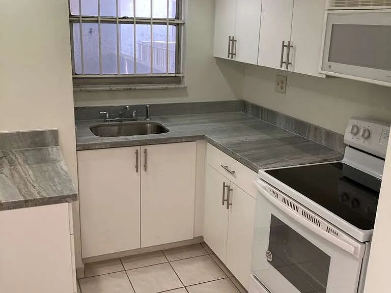210 Fontainebleau Blvd #306 — Photo 6