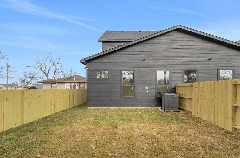7956 Bonaire St #A — Photo 3