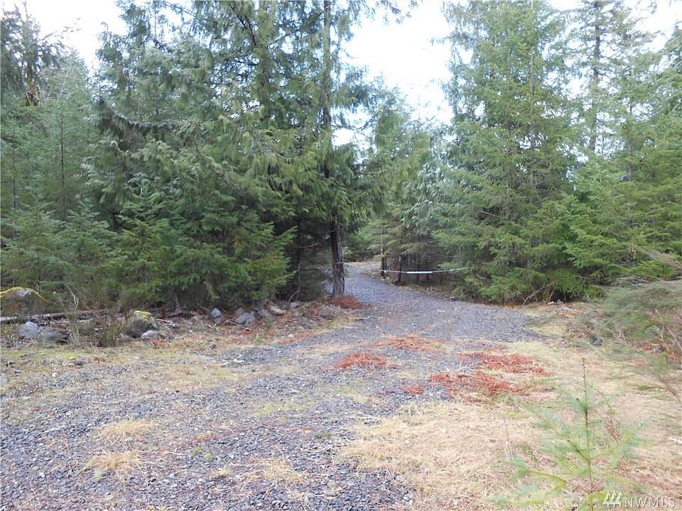 2nd image of 472 Cannon Rd
