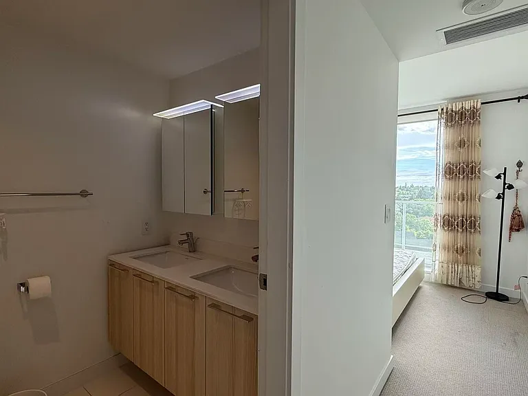 2221 E 30th Ave #1206 — Photo 13