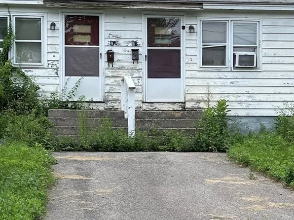 17-17 Chase Ave #19, Lowell, MA 01854