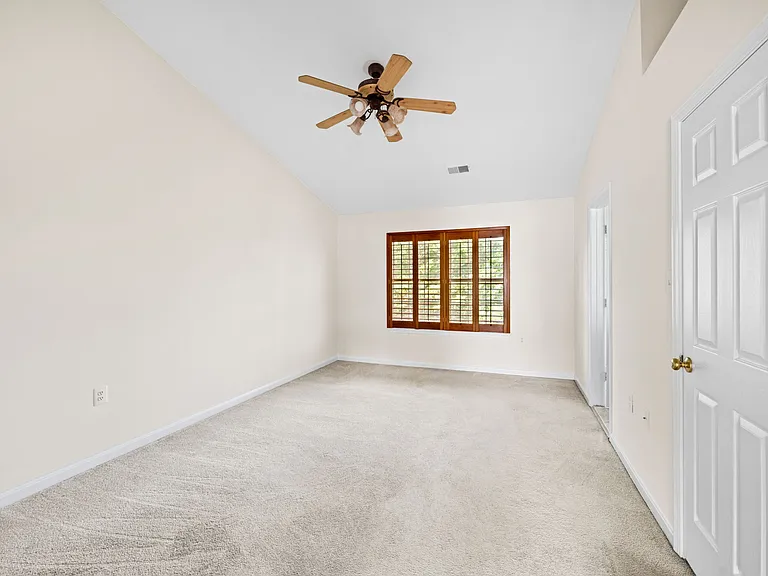 2902 Jessica Ct — Photo 19
