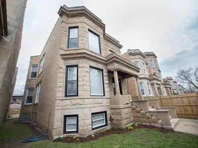 5746 S Peoria St, Chicago, IL, 60621