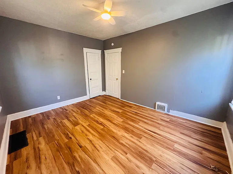 3487 W 100th St — Photo 24