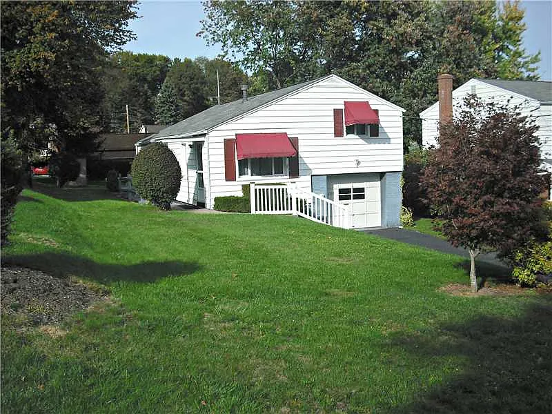 180 Chickasaw Ave photo 1