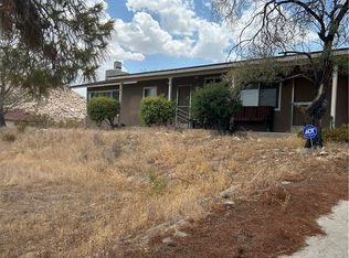 61877 Crest Cir, Joshua Tree, CA 92252