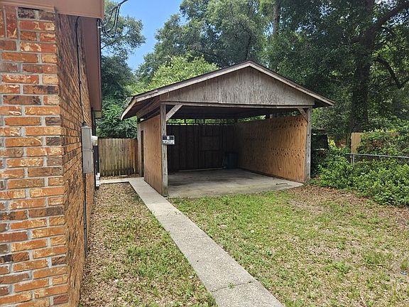 3rd image of 6207 Glenwood Dr