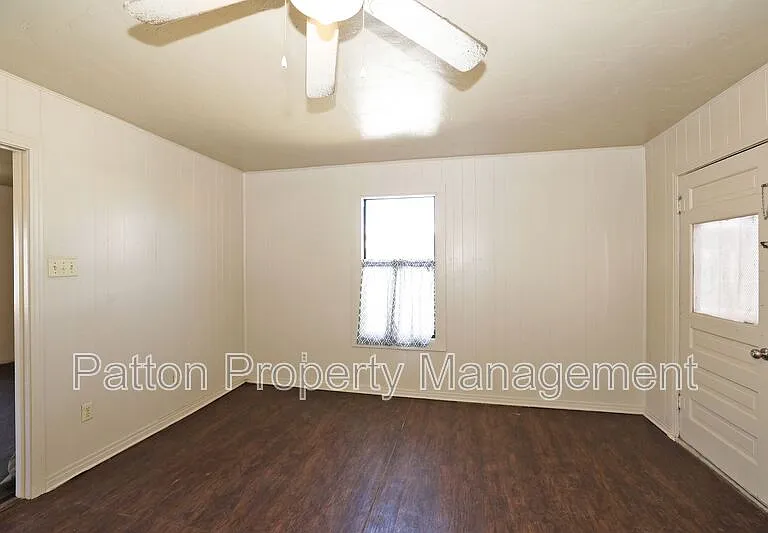 106 N Virginia St — Photo 10