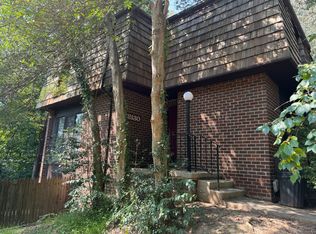 8130 Inverness Ridge Rd, Rockville, MD 20854