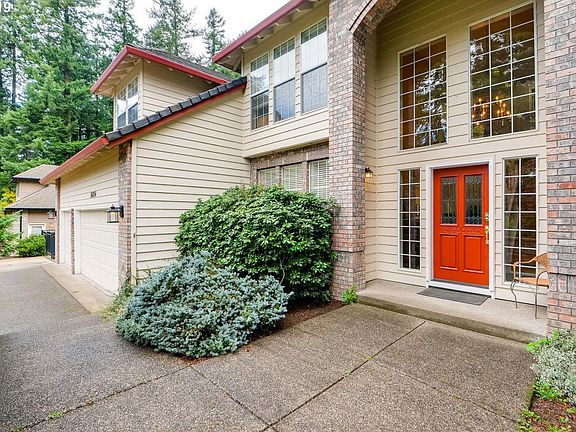 3rd image of 16814 SE 38th Cir