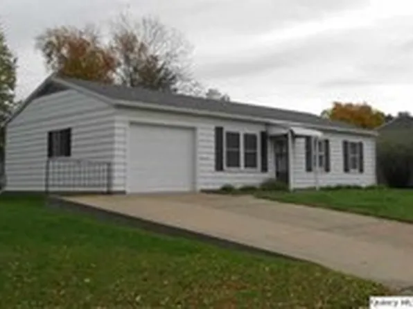 3419 Crestview Dr, Quincy, IL 62301