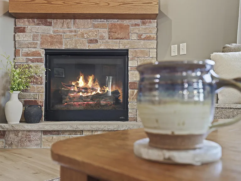 1016 Peterson Dr — Photo 13