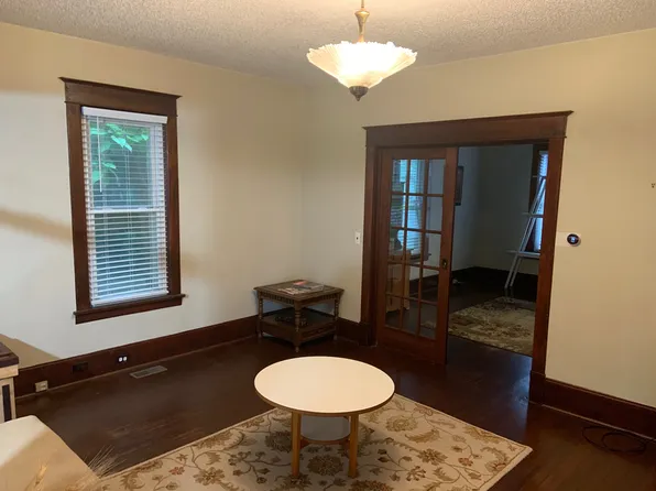 57077 Grand River Ave, New Hudson, MI 48165