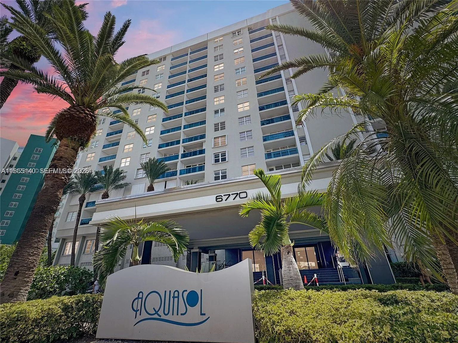 Aquasol Condo — Photo 3