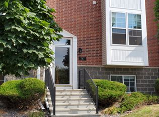 747 2nd St NE, Hopkins, MN 55343