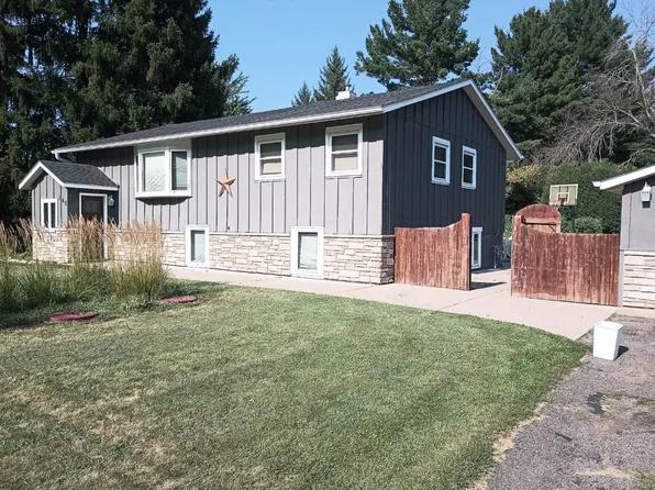 165 Quality Ave S, Lakeland, MN 55043
