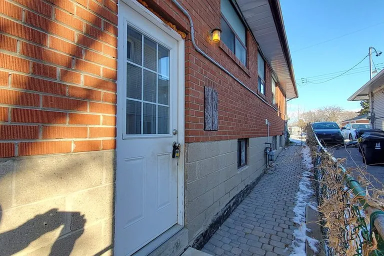 61 Darlingside Dr #1A — Photo 11