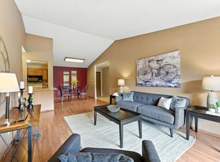 4151 Boone Ave N APT 210, New Hope, MN 55427