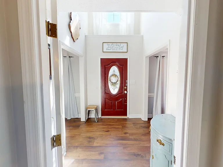 338 Lionshead Rd — Photo 2