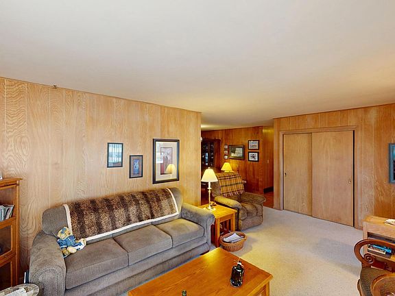 4th image of 403 N Lake St