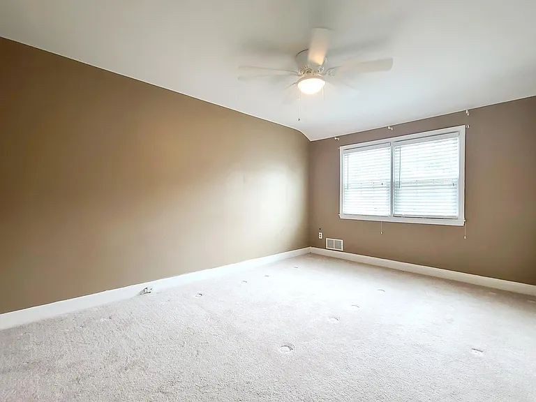 1822 Darrich Dr — Photo 16