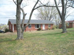 1014 King Rd, Lafayette, TN 37083