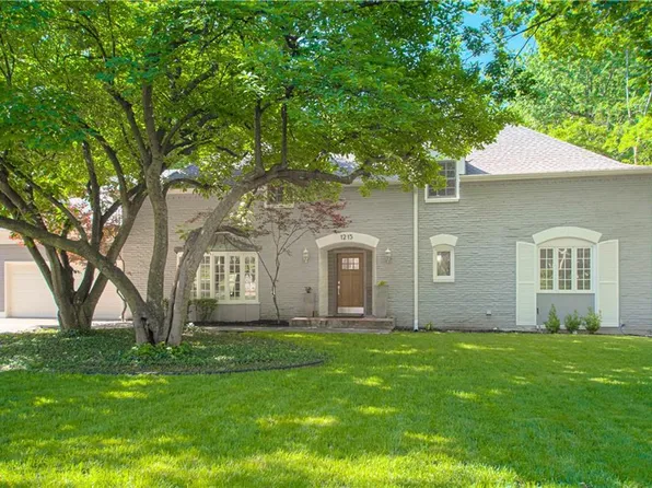 1215 W 63rd St, Kansas City, MO 64113
