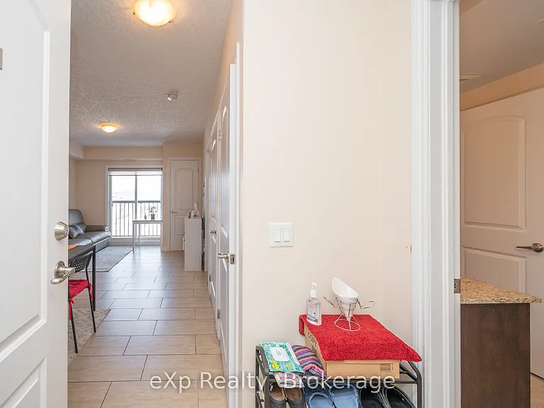 886 Golf Links Rd #204 — Photo 14