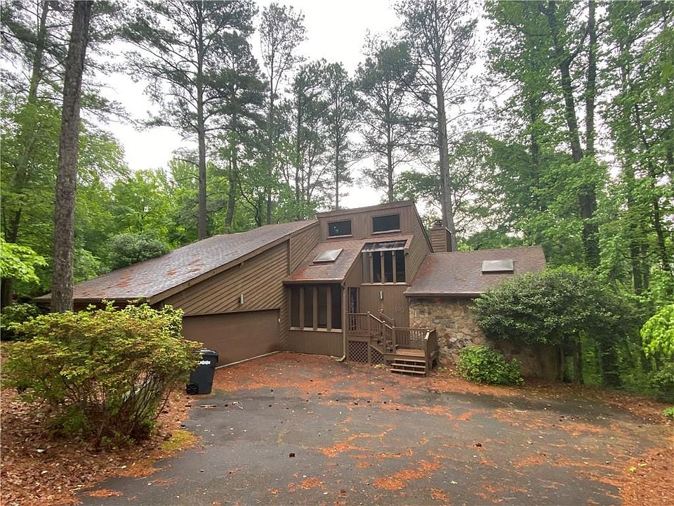 1st image of 390 Dogwood Trl SE