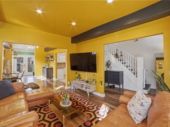 81 Ottawa St N, Hamilton, ON L8H 3Y9