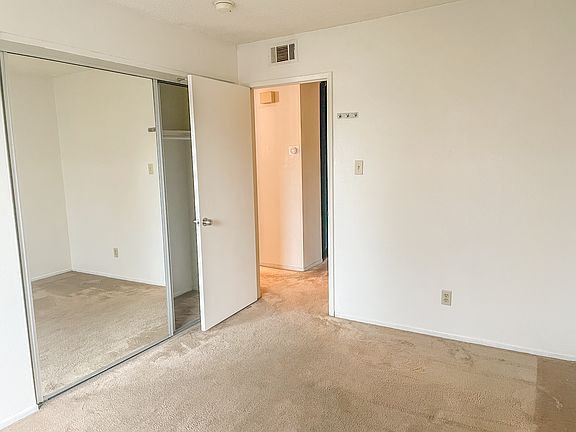 5th image of 2310 Lillyvale Ave