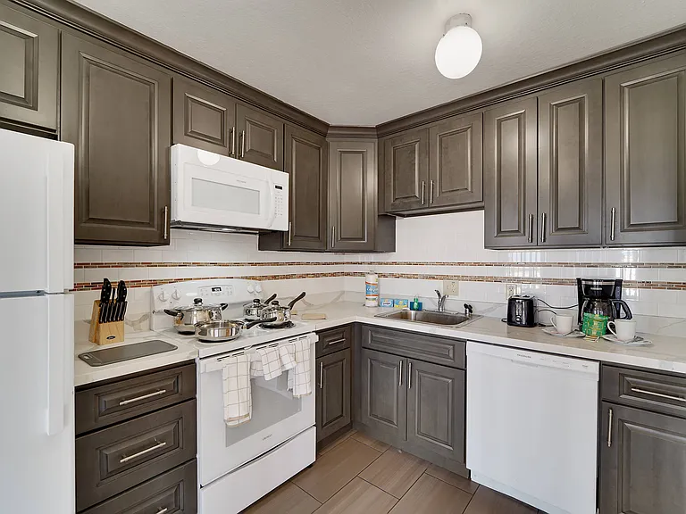 Berkeley Park Apartments — Photo 44