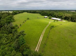 5652 An County Rd #2202, Palestine, TX 75803