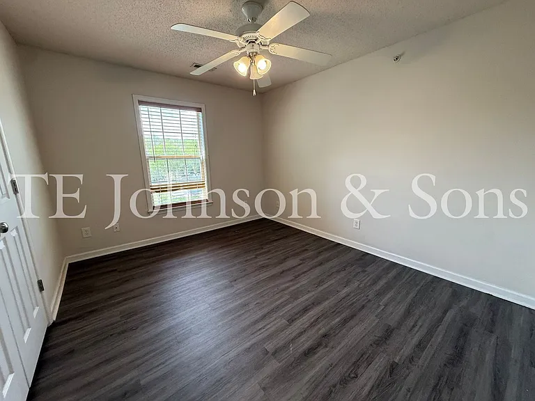 3761-301 Holmes Creek Pl — Photo 19