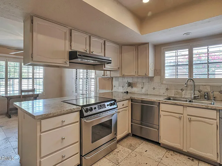 7809 E Montebello Ave — Photo 12