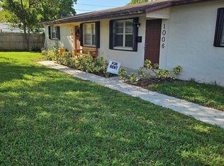 1022 McIntosh St, West Palm Beach, FL 33405