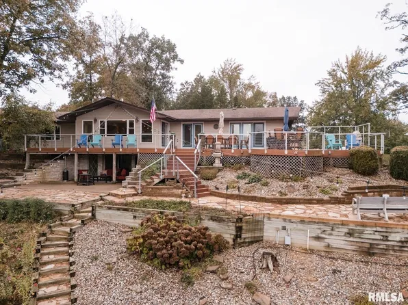 800 Lakecrest Dr, Creal Springs, IL 62922