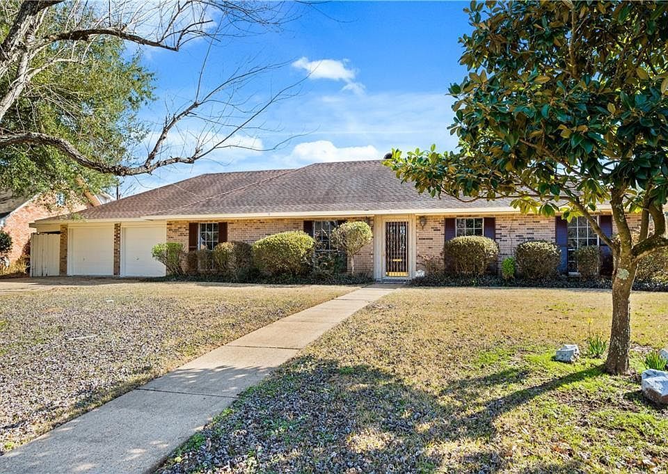 1st image of 723 Post Oak Blvd